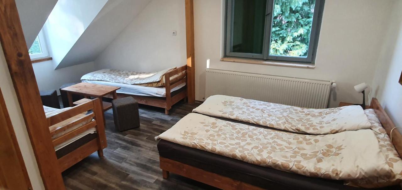 Feherkolapa Turistahaz Panzio Lillafüred Eksteriør bilde